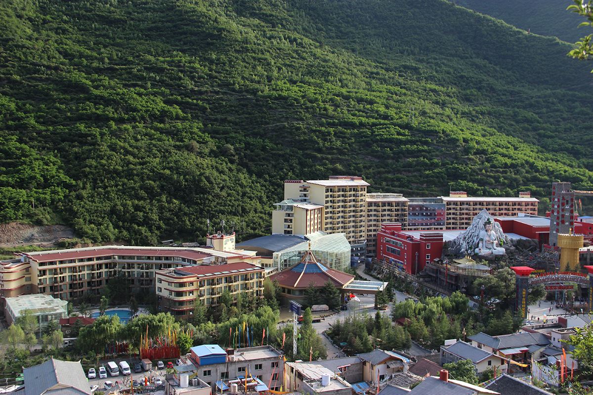 野山坡四星级酒店项目空调系统阀门管件